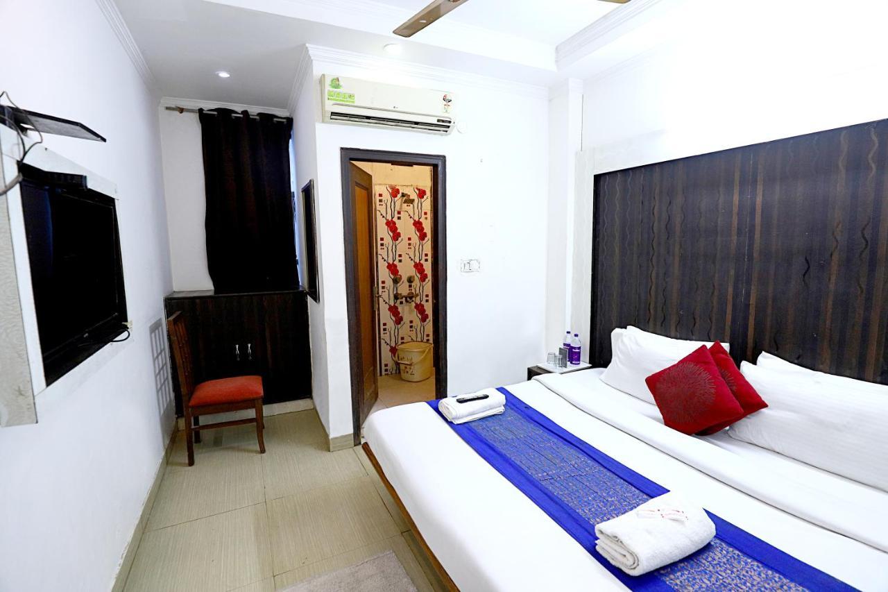 Hotel Nityaa Suites New Delhi Luaran gambar