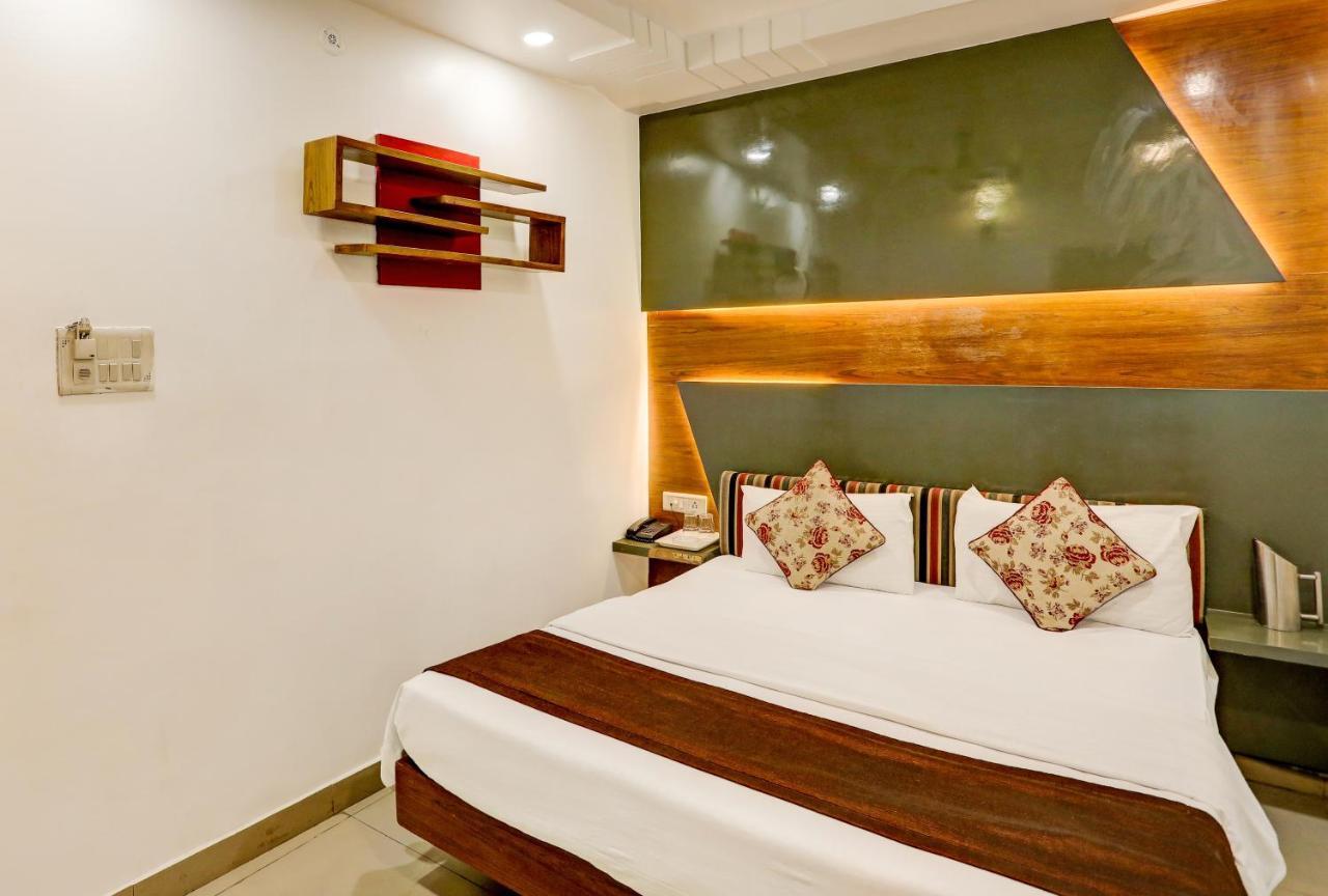 Hotel Nityaa Suites New Delhi Luaran gambar