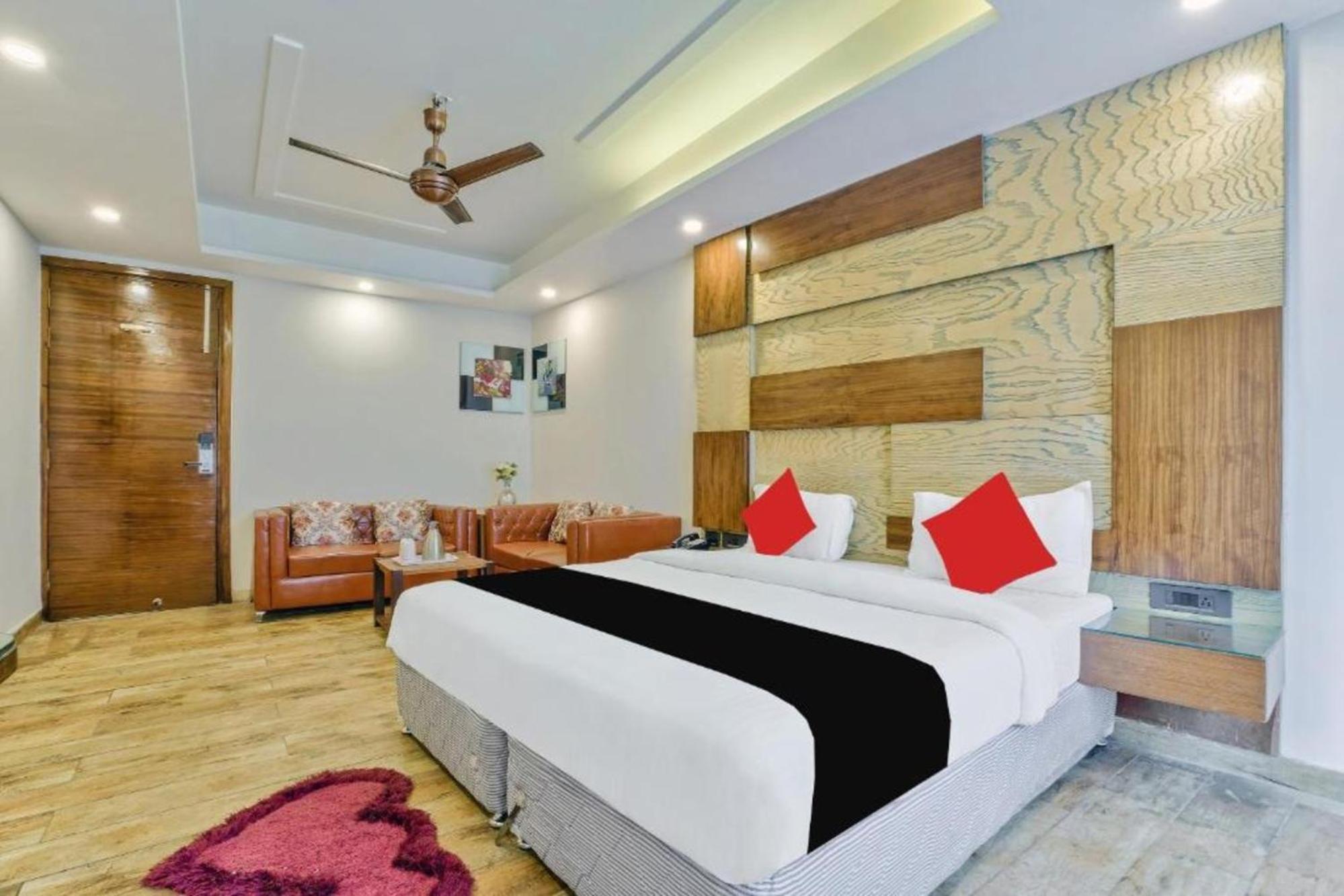 Hotel Nityaa Suites New Delhi Luaran gambar