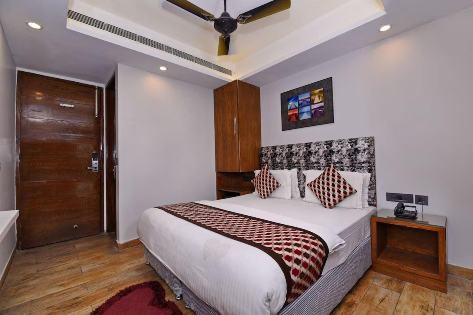 Hotel Nityaa Suites New Delhi Luaran gambar