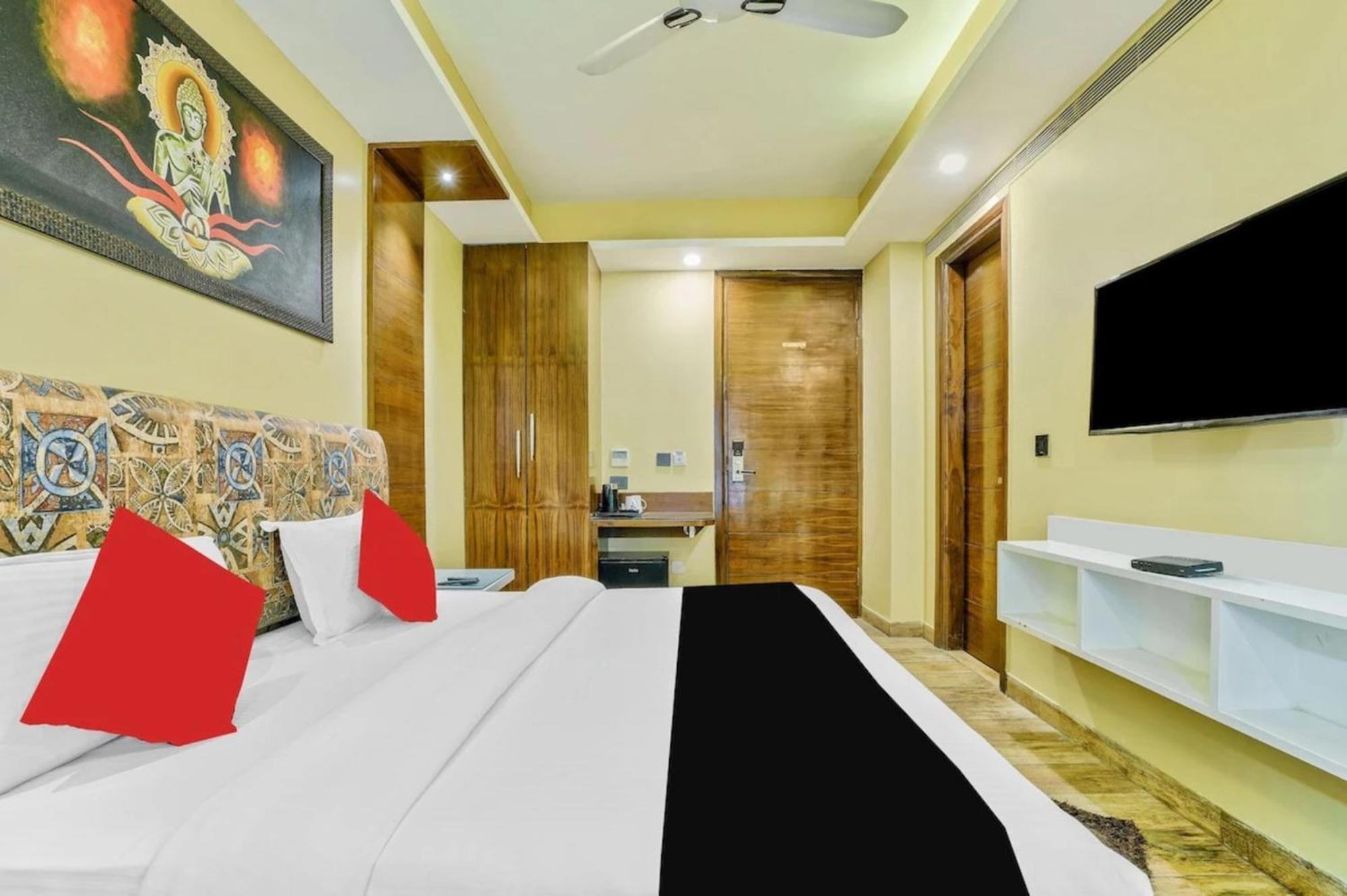 Hotel Nityaa Suites New Delhi Luaran gambar