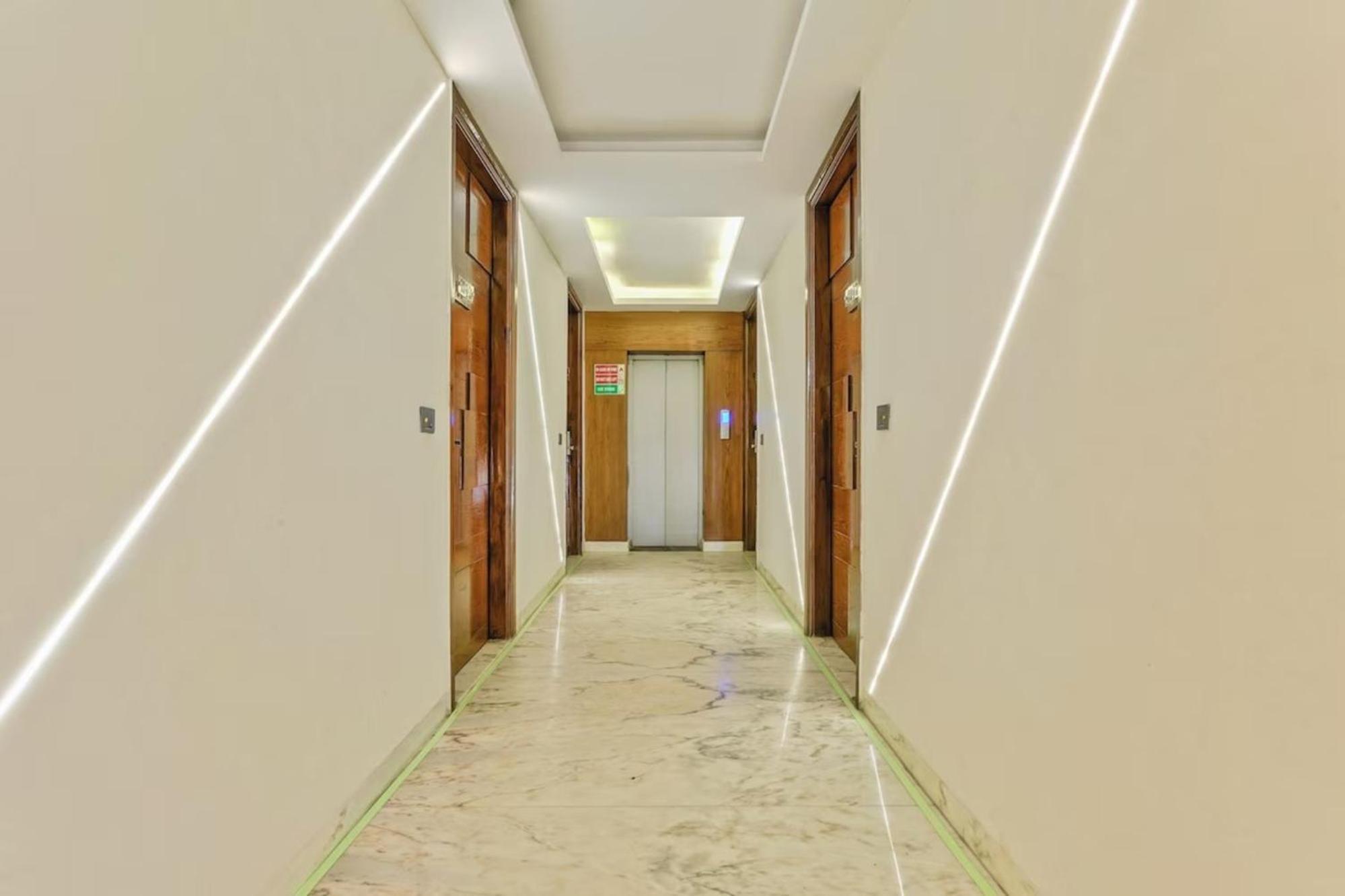 Hotel Nityaa Suites New Delhi Luaran gambar